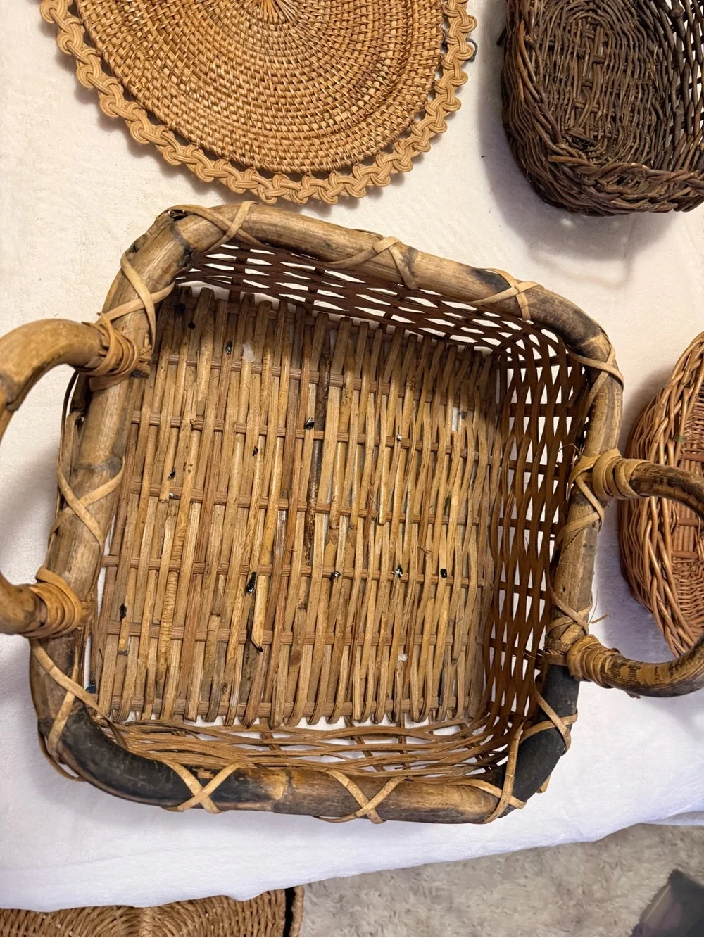 Set of 5 Natural Woven Basket Set - Brown Decorative Home Accents